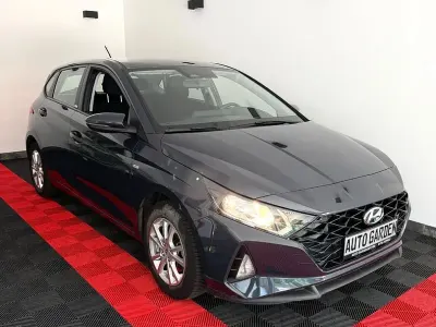 Gebraucht Hyundai i20 Select 101 PS (74 kW) 2021 Aurora grey / met Kleinwagen
