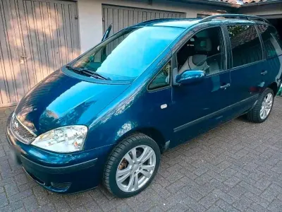 Gebraucht Ford Galaxy 125 PS (91 kW) 2003 Blau Van / Kleinbus