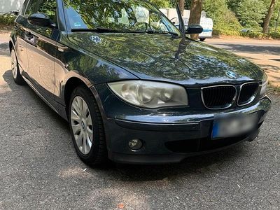 Grau Gebraucht 2007 BMW 118 Kleinwagen | 1.790 €