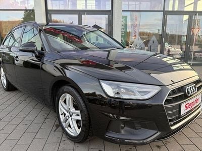 Gebraucht Audi A4 Basis 136 PS (100 kW) 2022 Schwarz Kombi