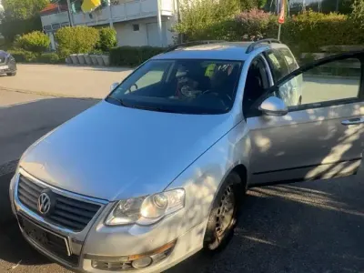 Gebraucht VW Passat 122 PS (89 kW) 2009 Silber Kombi