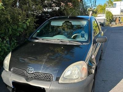 Used Toyota Yaris 69 HP (50 kW) 2001 Hatchback