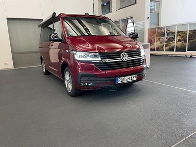 Rot Gebraucht 2022 VW California California Van | 63.500 € (Etwas zu teuer)