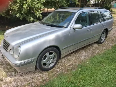 Gebraucht Mercedes E240 Elegance 170 PS (125 kW) 2000 Silber Kombi
