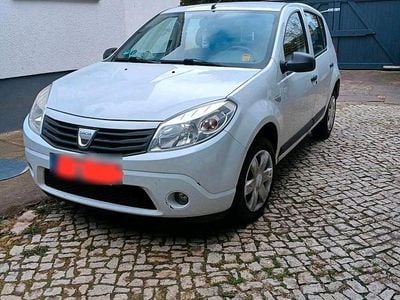 Gebraucht Dacia Sandero 75 PS (55 kW) 2009 Weiß Kleinwagen