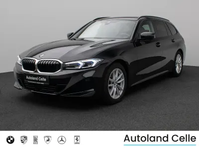 Gebraucht BMW 320 Sport Line 190 PS (139 kW) 2023 Schwarz Limousine