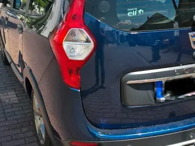 Gebraucht Dacia Lodgy Stepway 102 PS (75 kW) 2018 Blau Van / Kleinbus