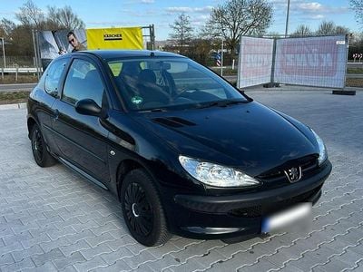 Gebraucht Peugeot 206 75 PS (55 kW) 2007 Schwarz Kleinwagen
