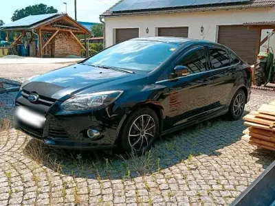 Gebraucht Ford Focus 150 PS (110 kW) 2011 Schwarz Limousine