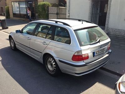 BMW 330