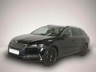 Gebraucht Skoda Superb Style 218 PS (160 kW) 2022 Manufacturer Kombi