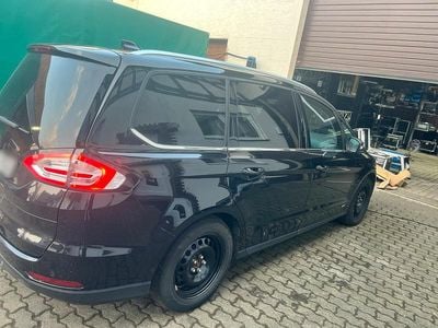 Begagnad Ford Galaxy 190 HK (139 kW) 2020 Svart Minibuss