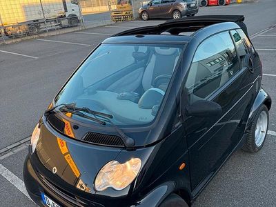 Schwarz Gebraucht 2003 Smart ForTwo Cabrio Cabrio | 1.600 €