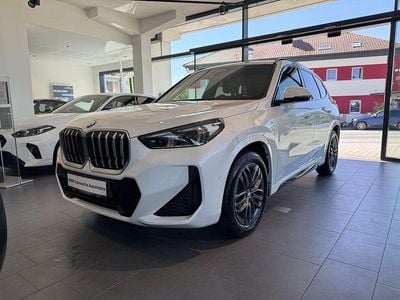 Mineralweiss metallic Gebraucht 2023 BMW X1 M Sport SUV | 41.990 € (Etwas zu teuer)