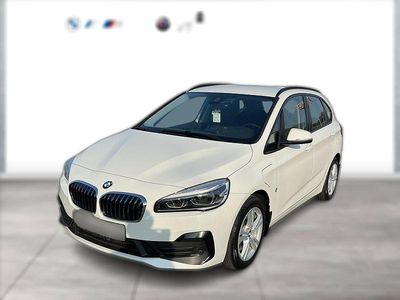 Gebraucht BMW 225 Active Tourer iPerformance 224 PS (164 kW) 2019 Weiß Van / Kleinbus