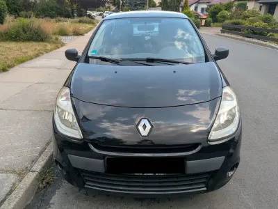 Gebraucht Renault Clio III 75 PS (55 kW) 2012 Schwarz Limousine
