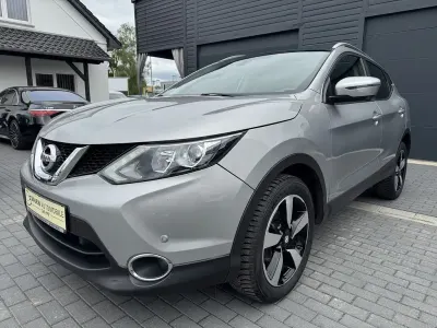 Gebraucht Nissan Qashqai N-Connecta 163 PS (119 kW) 2017 Silber/grau (metallic) SUV