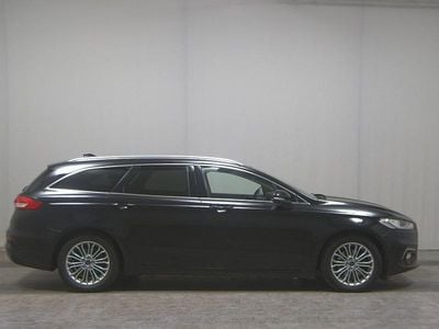 Gebraucht Ford Mondeo Titanium 150 PS (110 kW) 2021 Obsidianschwarz metallic Kombi