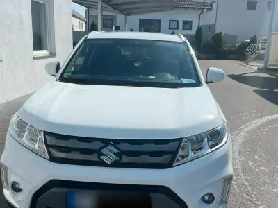 Gebraucht Suzuki Vitara 120 PS (88 kW) 2018 Weiß SUV