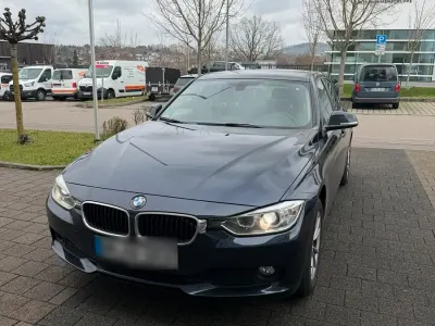 Gebraucht BMW 320 184 PS (135 kW) 2014 Blau Limousine