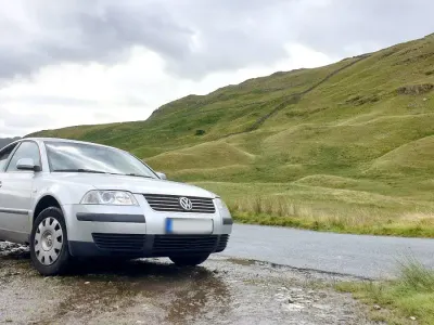 Gebraucht VW Passat 101 PS (74 kW) 2001 Silber Limousine