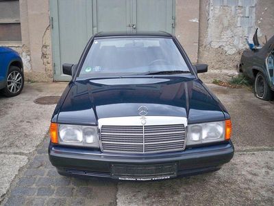 Usata Mercedes 190 109 CV (80 kW) 1993 Blu Berlina