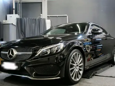Gebraucht Mercedes C200 Sport 184 PS (135 kW) 2018 Schwarz Coupé