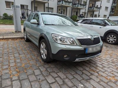 gebraucht Skoda Octavia 2.0 TDI 4x4 Scout Combi Scout