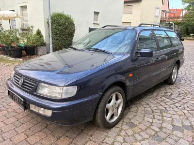 Gebraucht VW Passat 101 PS (74 kW) 1996 Blau Limousine