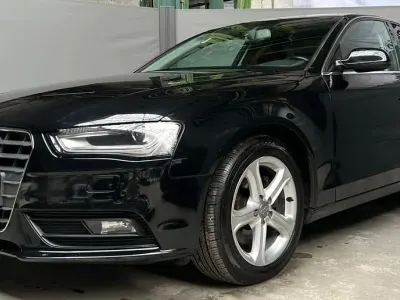 Gebraucht Audi A4 Attraction 190 PS (139 kW) 2015 Schwarz Limousine