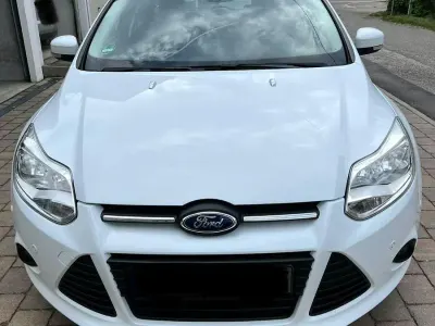 Gebraucht Ford Focus SYNC Edition 101 PS (74 kW) 2014 Weiß Kombi