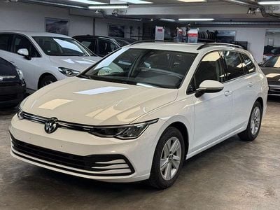 Gebraucht VW Golf VIII Life 110 PS (80 kW) 2023 Weiß Kombi