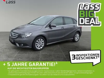 Gebraucht Mercedes B180 122 PS (89 kW) 2013 Mountaingrau met Kleinwagen