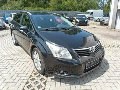 Second-hand Toyota Avensis Edition 150 CP (110 kW) 2011 Negru Break