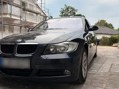Gebraucht BMW 318 140 PS (102 kW) 2008 Blau Limousine