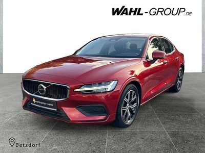 Gebraucht Volvo S60 197 PS (144 kW) 2024 Rot Limousine