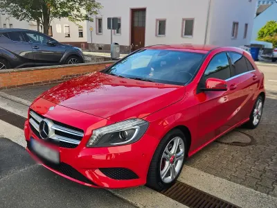 Gebraucht Mercedes A200 124 PS (91 kW) 2012 Rot Kleinwagen
