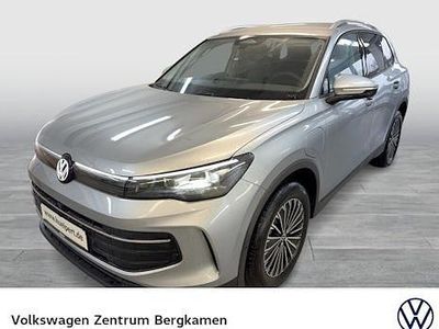 Neu VW Tiguan Life 204 PS (150 kW) 2026 Silber SUV