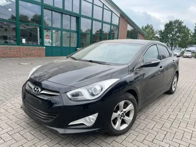 Gebraucht Hyundai i40 Style 178 PS (130 kW) 2014 Schwarz Limousine