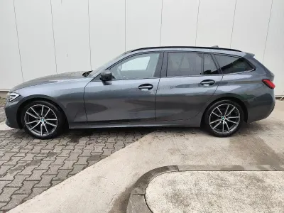 Gebraucht BMW 320 Sport Line 190 PS (139 kW) 2020 Schwarz Kombi