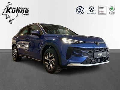 Neu VW T-Roc Trendline 116 PS (85 kW) 2026 Blau SUV