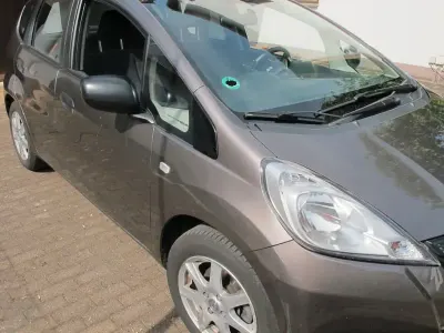 Gebraucht Honda Jazz Trend 90 PS (66 kW) 2013 Braun Kleinwagen