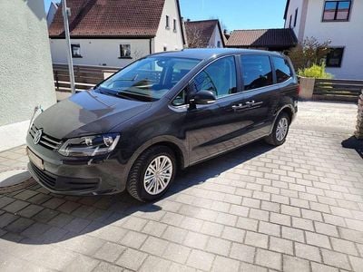 Usata VW Sharan Trendline 150 CV (110 kW) 2016 Grigio Monovolume