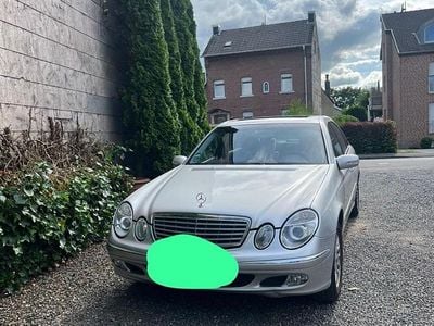 Mercedes E240