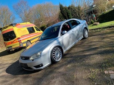 Gebraucht Ford Mondeo ST 226 PS (166 kW) 2002 Silber Limousine