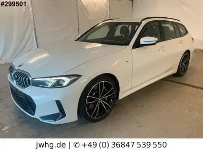 Używany BMW 330 Shadowline 245 KM (180 kW) 2022 Biały Kombi