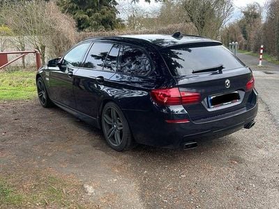 Gebraucht BMW 530 M Sport 258 PS (189 kW) 2015 Schwarz Kombi