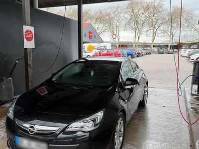 Gebraucht Opel Astra GTC 140 PS (102 kW) 2011 Schwarz Coupé
