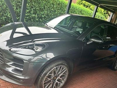 Porsche Macan S