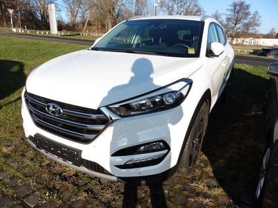 Gebraucht Hyundai Tucson Style 136 PS (100 kW) 2017 Polar white / sol SUV